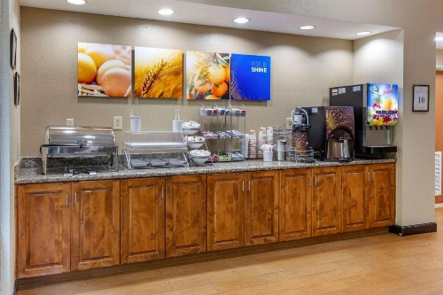 Comfort Suites Clayton - Garner image 7